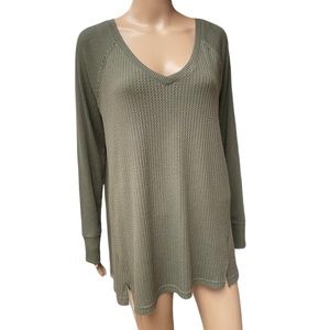 Chelsea & Theodore green long sleeve v-neck textured tunic style top size large